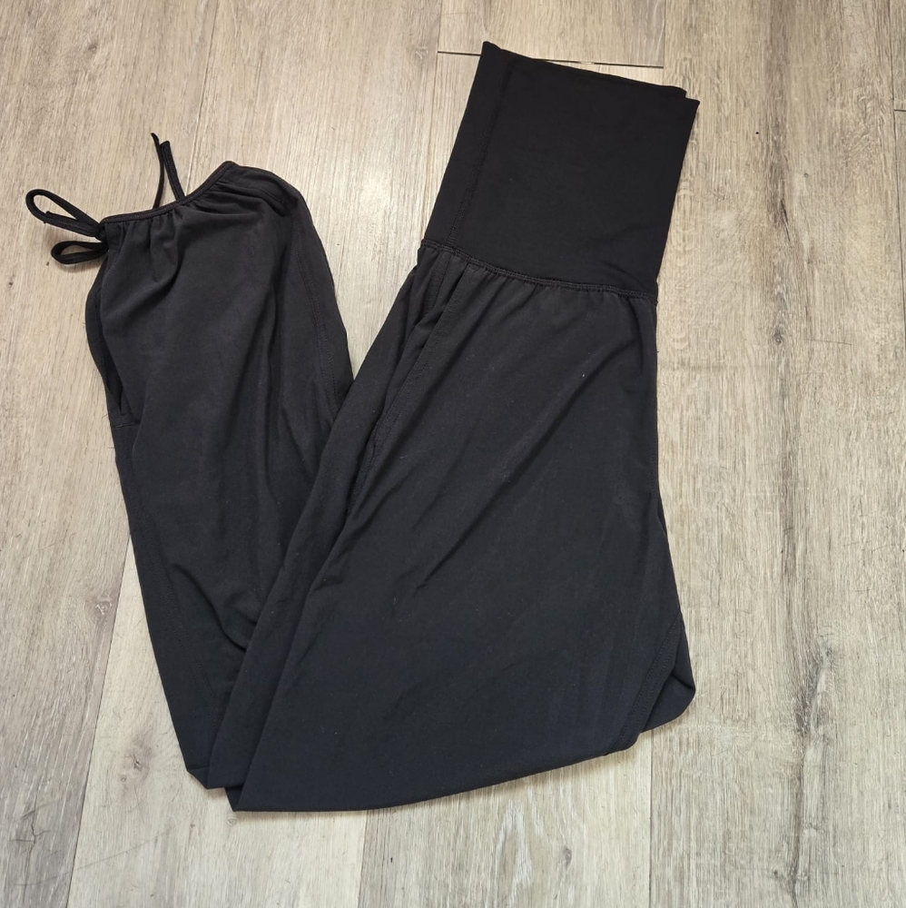 Lululemon Om Pant Black Color Size 4